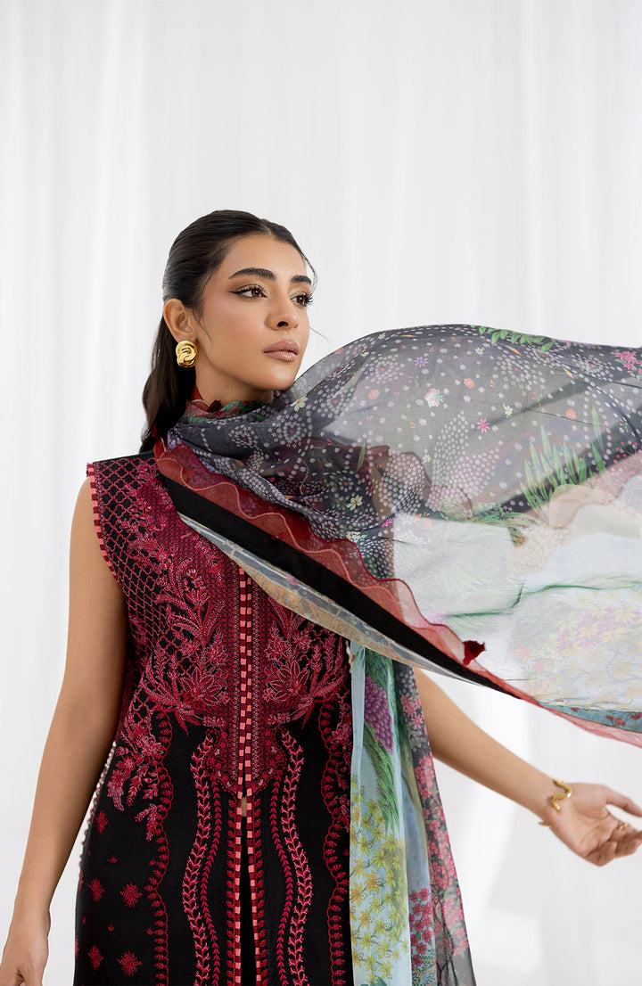 Mavra | 3Pc Lawn Embroidered Suit