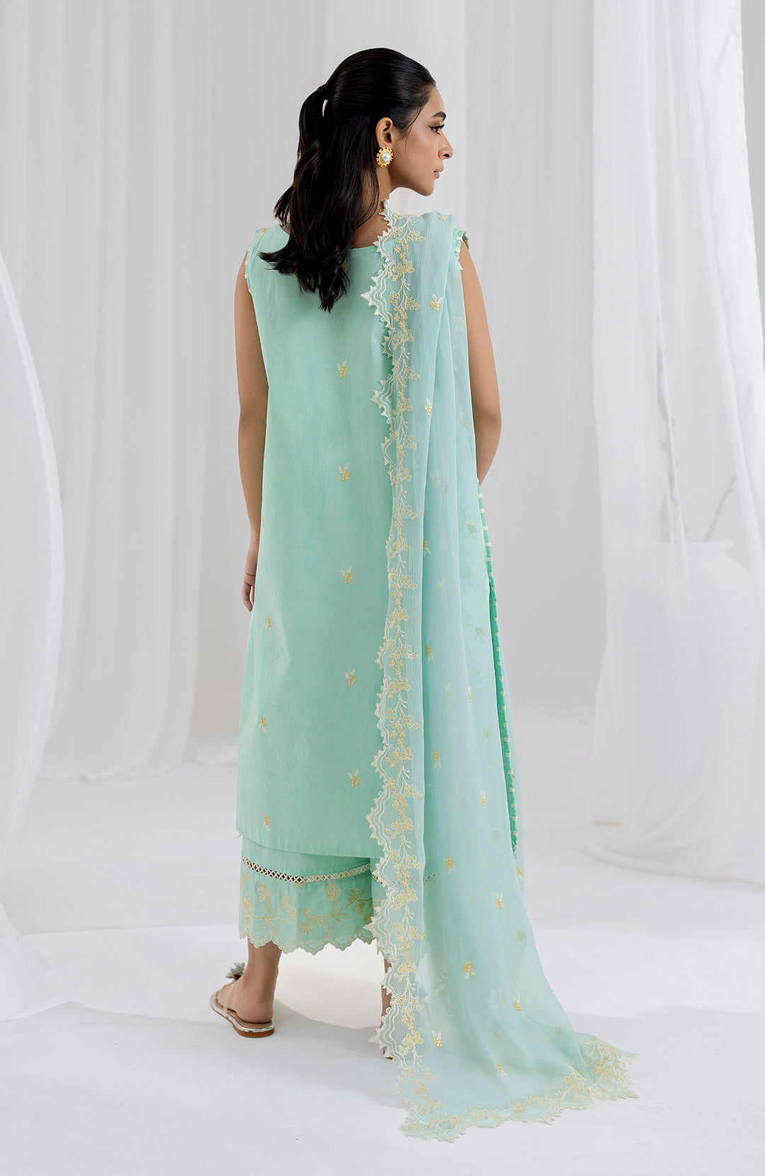 Nevida | 3Pc Lawn Embroidered Suit