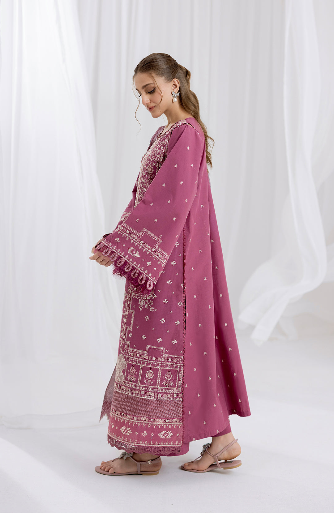 Violette | 3Pc Lawn Embroidered Suit