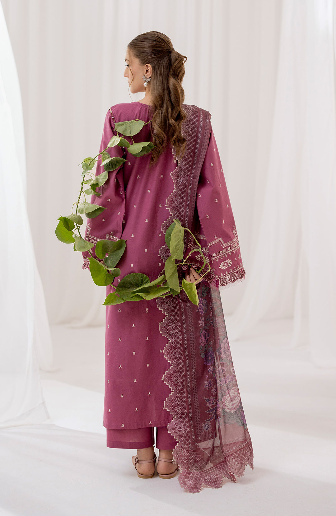 Violette | 3Pc Lawn Embroidered Suit