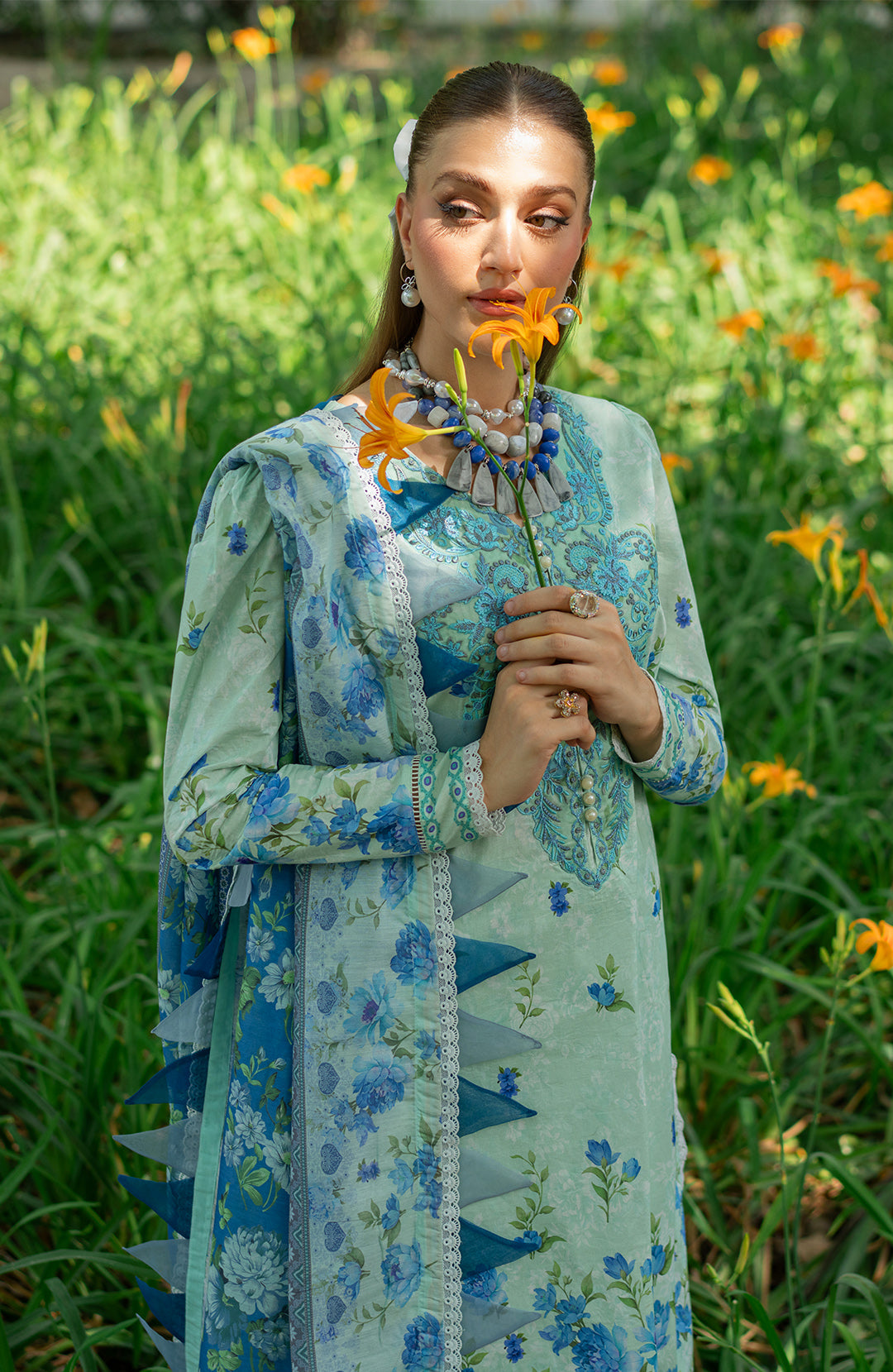 Lotus | 3Pc Printed Lawn Suit